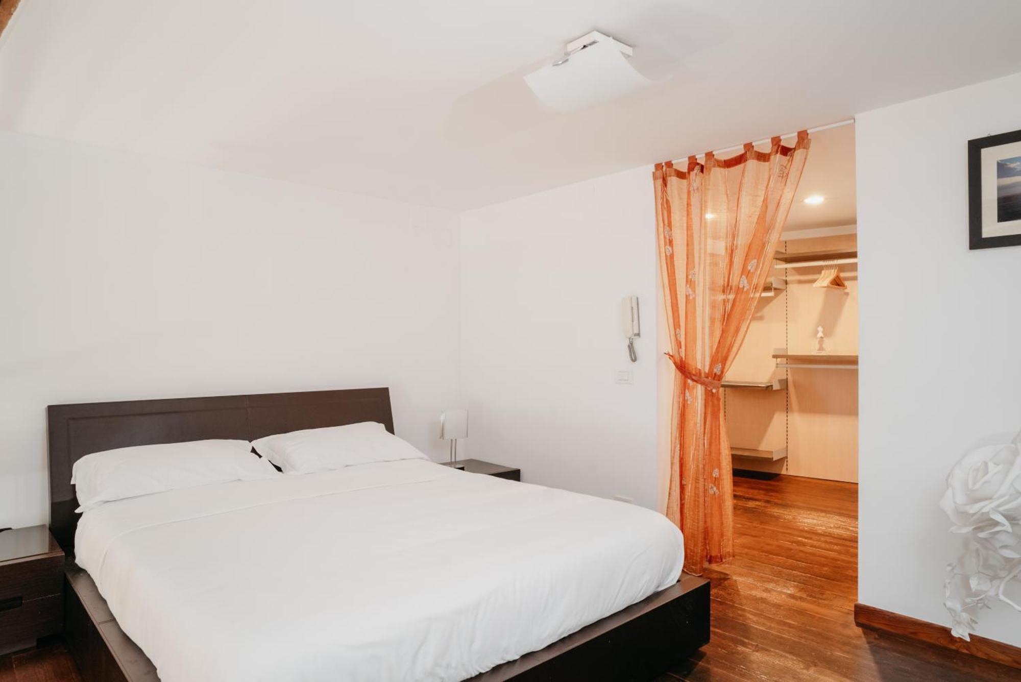 La Casa Dell' Avvocato - Centro Leilighet Napoli Eksteriør bilde